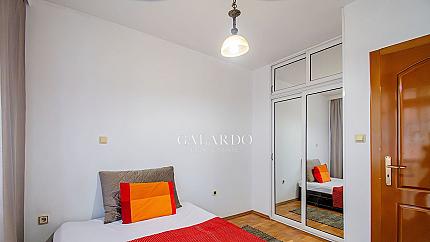 Multi-room apartment for rent in Borovo district .