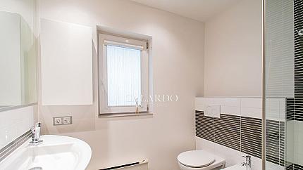 Тристаен апартамент в кв. "Яворов"