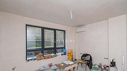 Южен апартамент с две спални в нова сграда до парка, кв. Лозенец