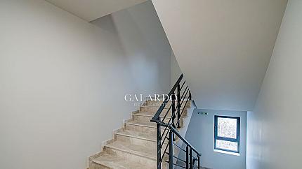 Апартамент на две нива в нова бутикова сграда до Южен парк, кв. Лозенец