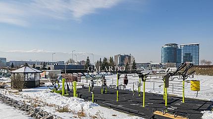 Office in a class B building in a large office complex