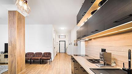 Стилен тристаен апартамент до Резиденция Бояна