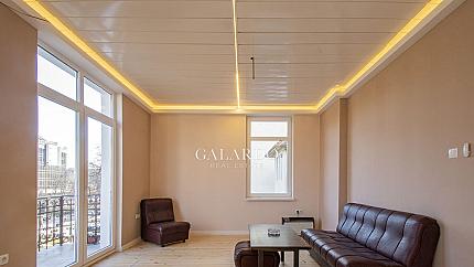 Елегантен офис срещу парка на НДК