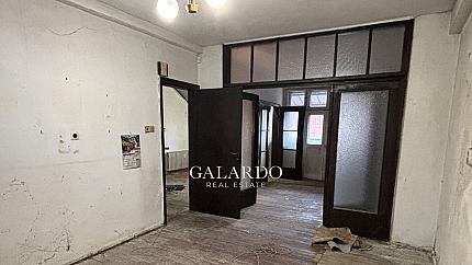 Apartment for renovation at 64 Vitosha Boulevard