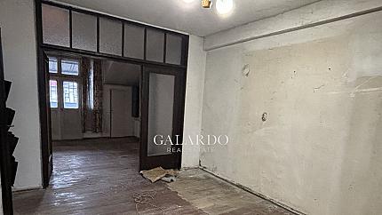 Apartment for renovation at 64 Vitosha Boulevard