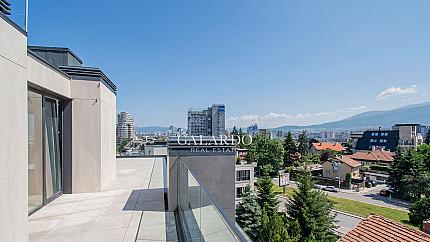 Великолепен пентхаус в бутикова сграда в кв.Изток