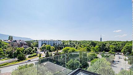 Великолепен пентхаус в бутикова сграда в кв.Изток