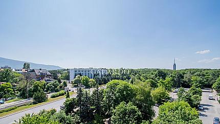 Великолепен пентхаус в бутикова сграда в кв.Изток