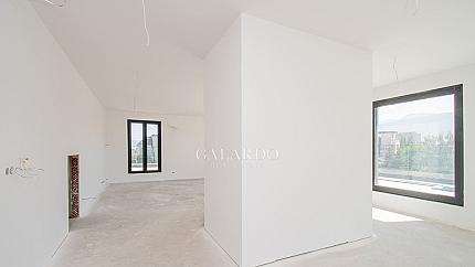 Великолепен пентхаус в бутикова сграда в кв.Изток