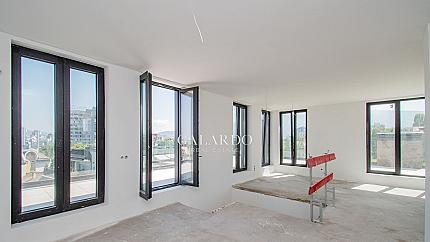 Великолепен пентхаус в бутикова сграда в кв.Изток