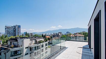 Великолепен пентхаус в бутикова сграда в кв.Изток