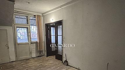Apartment for renovation at 64 Vitosha Boulevard