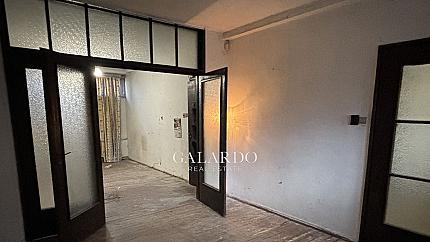 Apartment for renovation at 64 Vitosha Boulevard