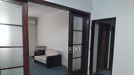 Четиристаен апартамент на отлична локация