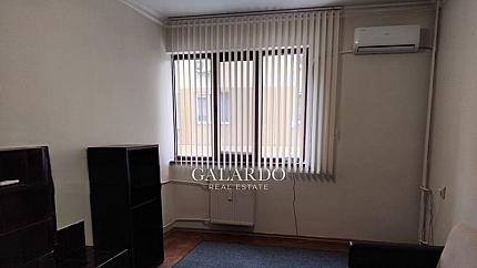 Четиристаен апартамент на отлична локация