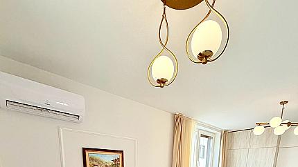 Елегантен двустаен апартамент в кв. Кръстова вада