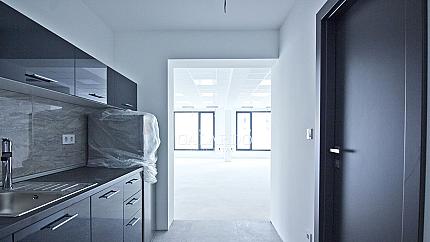 Офис на две нива в нова сграда до Метростанция Сердика