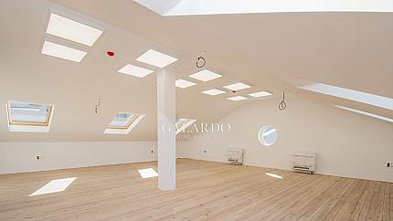 Представителна, самостоятелна офис сграда до Метростанция Сердика