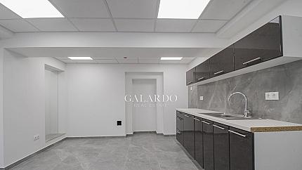 Представителна, самостоятелна офис сграда до Метростанция Сердика