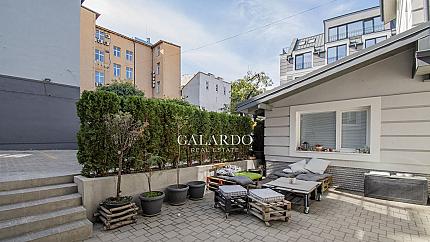 Представителна, самостоятелна офис сграда до Метростанция Сердика