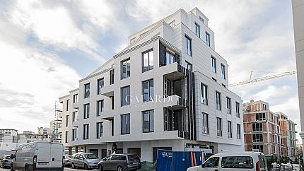 Тристаен апартамент близо до метростанция Витоша