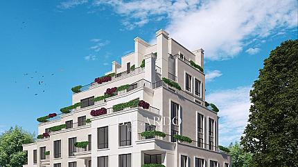 Тристаен апартамент близо до метро станция Витоша