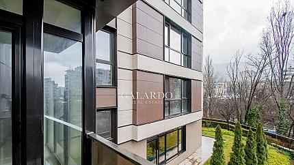 Four-bedroom apartment for sale in a boutique building in Manastirski Livadi