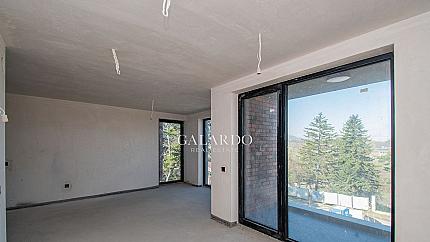 Двустаен апартамент за продажба във в.з.Американски колеж