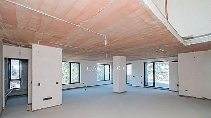 Мезонет с три спални във в.з.Американски колеж