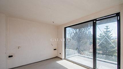 Мезонет с три спални във в.з.Американски колеж