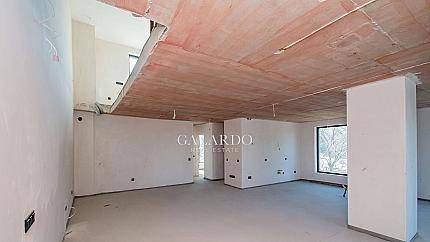 Мезонет с три спални във в.з.Американски колеж