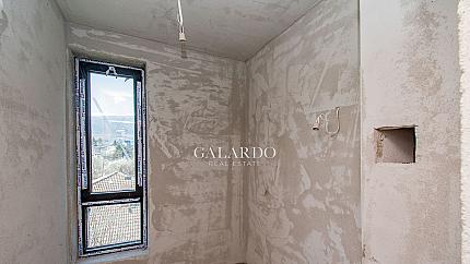 Мезонет с три спални във в.з.Американски колеж