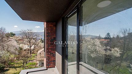 Мезонет с три спални във в.з.Американски колеж