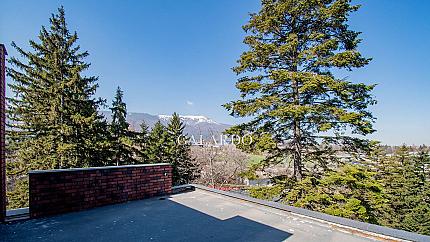 Мезонет с три спални във в.з.Американски колеж