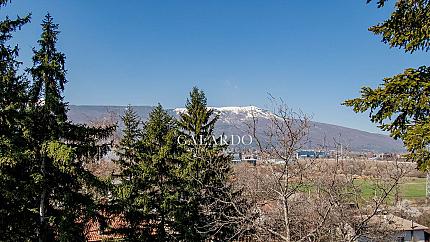 Мезонет с три спални във в.з.Американски колеж