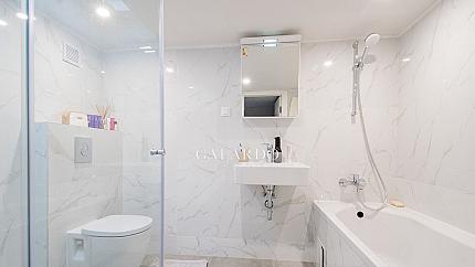 Тристаен апартамент на пл. Народно събрание