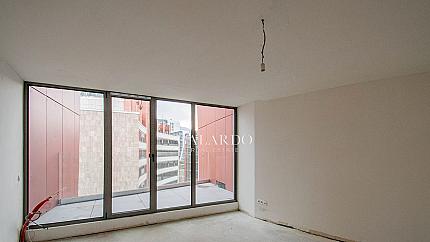 Two-level apartment in a new boutique building, Manastirski Livadi district - east