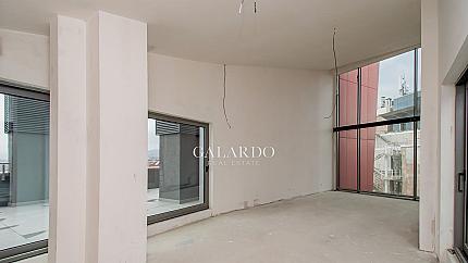 Two-level apartment in a new boutique building, Manastirski Livadi district - east