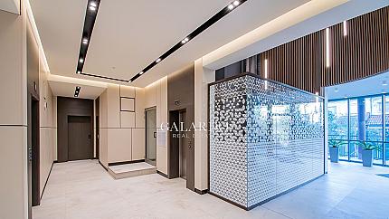 Two-level apartment in a new boutique building, Manastirski Livadi district - east