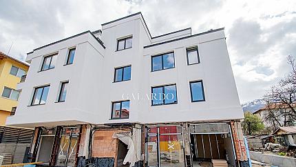 Panoramic three-bedroom apartment in Krastova Vada district