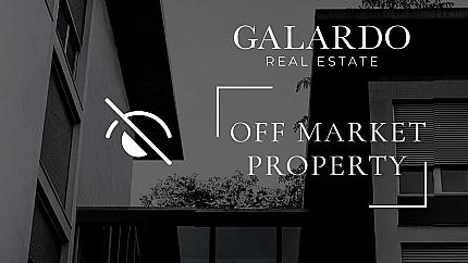 Office and commercial building in prime location