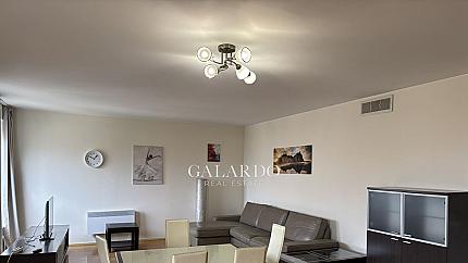 Просторен тристаен апартамент под наем в кв. "Кръстова вада"