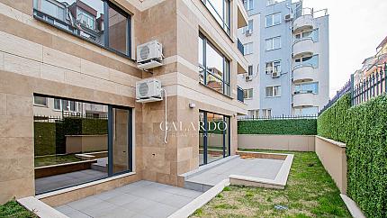 Четиристаен със собствен двор в сърцето на кв. Лозенец