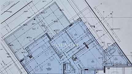 Четиристаен със собствен двор в сърцето на кв. Лозенец