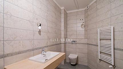 Четиристаен със собствен двор в сърцето на кв. Лозенец