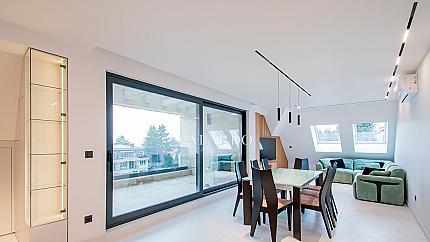 Тристаен апартамент под наем в Бояна