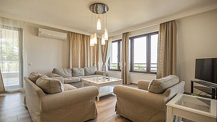 Отлично обзаведен апартамент с три спални до Киноцентъра, кв. Бояна