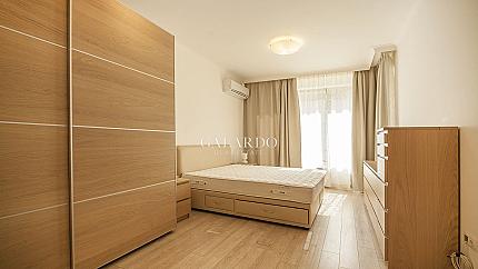 Отлично обзаведен апартамент с три спални до Киноцентъра, кв. Бояна