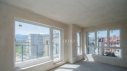 Two-bedroom apartment in a new building, Darvenitsa district