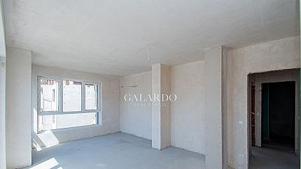Two-bedroom apartment in a new building, Darvenitsa district